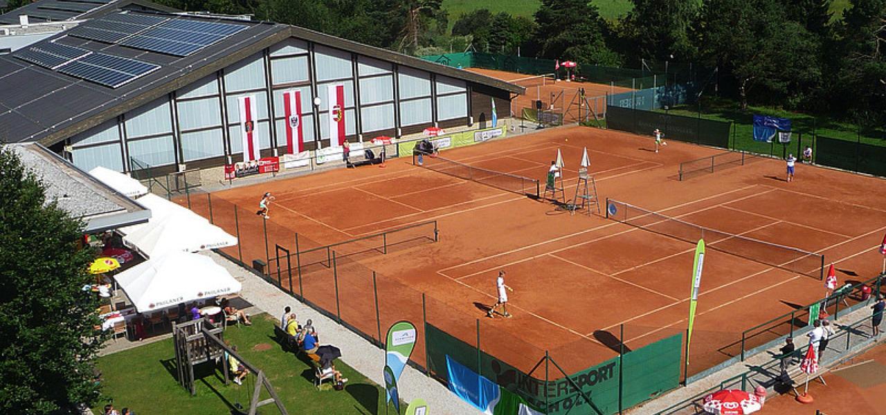 „Tennis drinnen und draußen.“