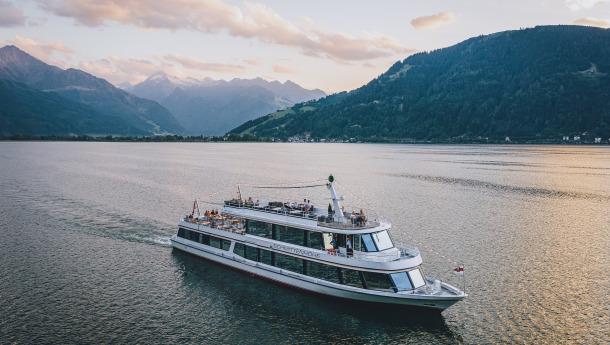 Schifffahrt am Zeller See