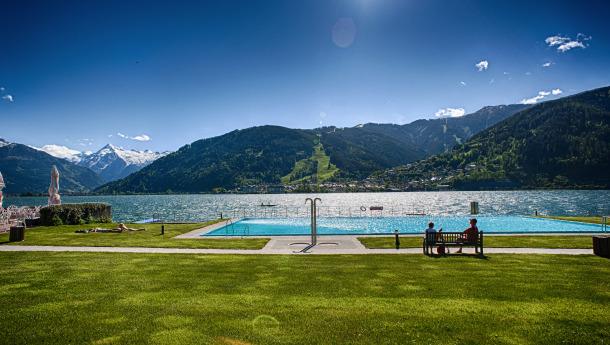 Strandbäder Zeller See