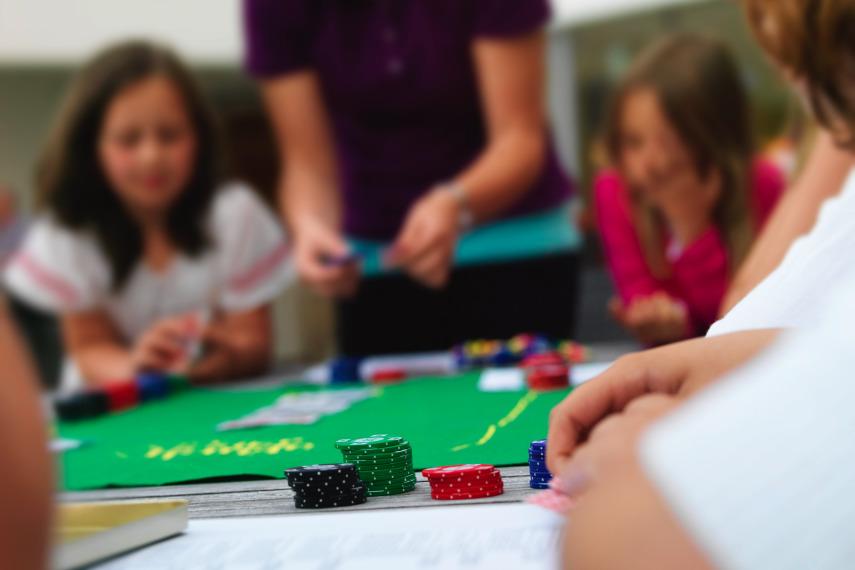 Brettspiele & Kartenspiele