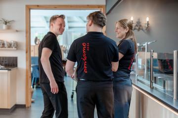 Servicepersonal bei der Vorbereitung