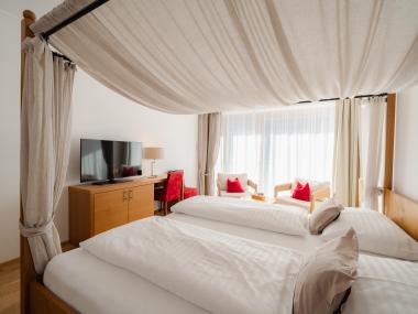 9016-9-premium-suite-211-doppelbett