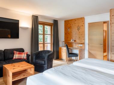 9020-2-suite-208-amiamo