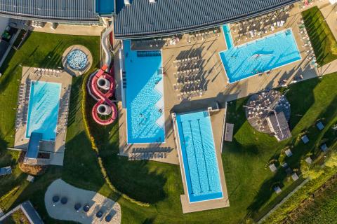 Tauern Spa Wasserwelt Outdoor - Tauern Spa Outdoor Pools (c) TAUERN SPA Zell am See-Kaprun.3f933966_original