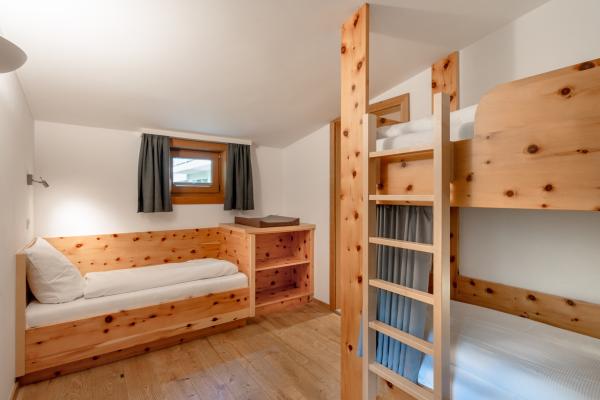 9020-3-suite-208-amiamo-kinderzimmer