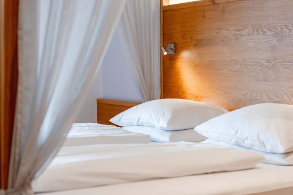 9017-3-app-siebenschlaefer-amiamo-bett-eltern-mood-Zi_102 9017-3-app-siebenschlaefer-amiamo-bett-eltern-mood-Zi_102