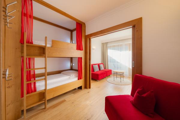 9016-11-premium-suite-211-kinderzimmer
