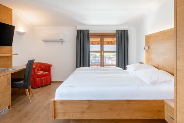 9022-1-dz-schwalbenwand-202-amiamo 9022-1-dz-schwalbenwand-202-amiamo