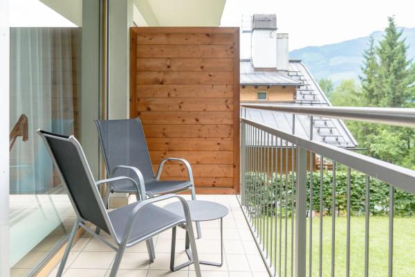 9011-7-app-maiskogel-214-amiamo-balkon-ausblick