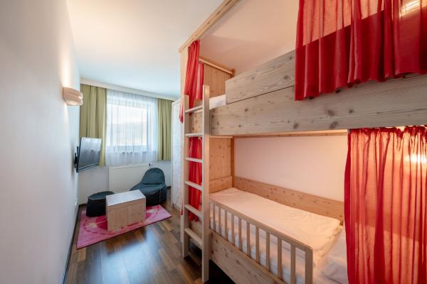 9013-5-app-enzian-amiamo-kinderzimmer