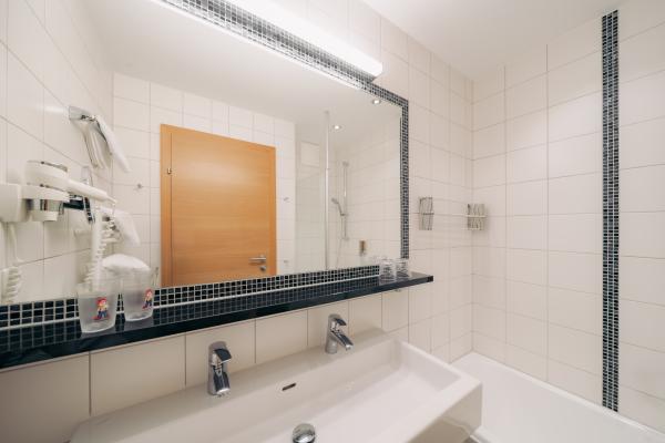 9024-4-suite-110-badezimmer