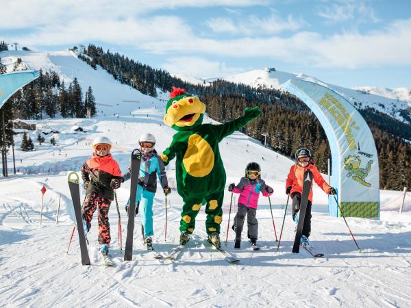 12054-Winter-Schmidolin-Kids-Skifahren 12054-Winter-Schmidolin-Kids-Skifahren