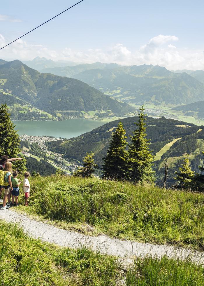 Familienwanderung auf der H&ouml;henpromenade