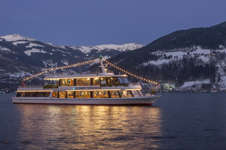 Sternenadvent am Schiff